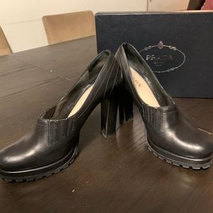 Black Women's Prada Shoes